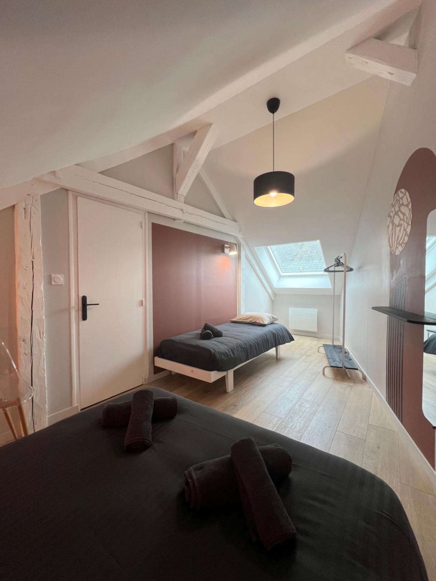 Appartement Spacieux Et Lumineux Proche Du Centre Historique Dol-de-Bretagne Exterior foto